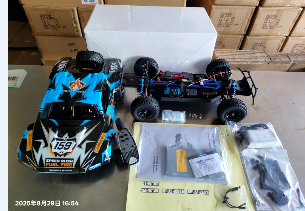 【美国现货】VRX RACING 1/8 比例 4WD 高速无刷电动遥控短卡 RTR版 型号:#RH820